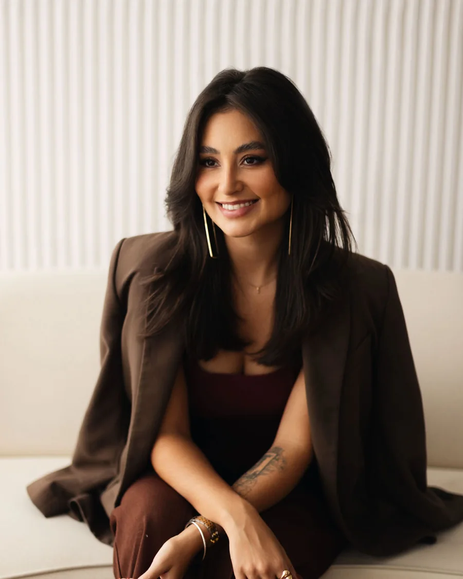 Dra. Malu, Cirurgiã-Dentista expert em harmonização orofacial no Centro de Curitiba